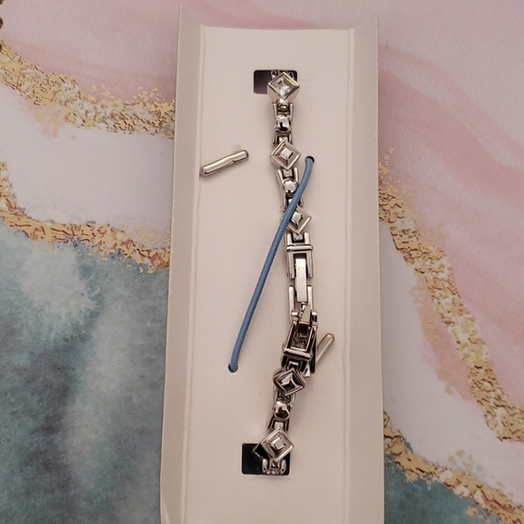 Sparkling Bracelet Watch by Avon - Picture 4 of 7